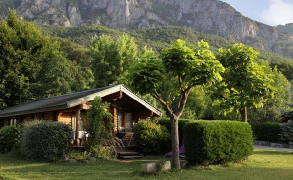 Camping Ecovillage Soleil Du Pibeste Agos-Vidalos Exterior photo