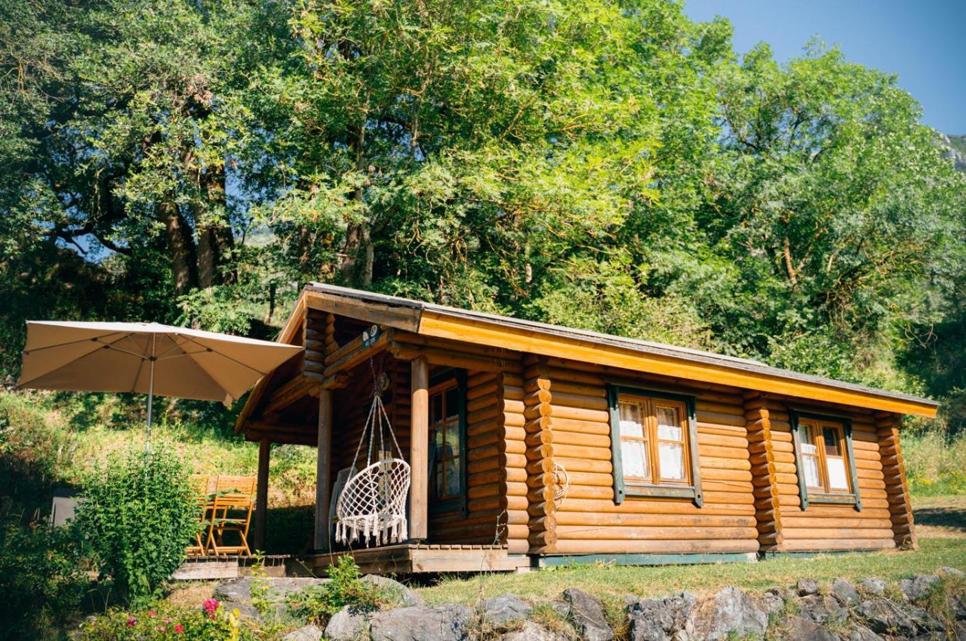 Camping Ecovillage Soleil Du Pibeste Agos-Vidalos Exterior photo